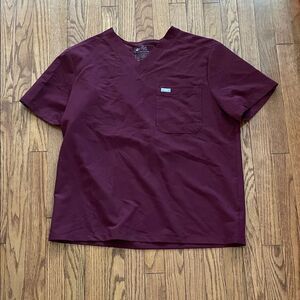 Figs Technical Collection Burgundy Scrub Top Short Sleeve Women’s Sz Large